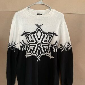 Talbots Black & White Crewneck Sweater. Size L. Wool/cotton blend.